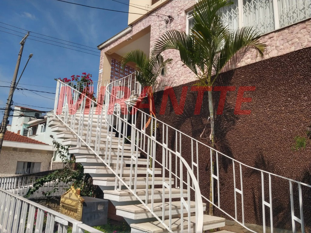 Sobrado de 316m² com 4 quartos em Vila Gustavo