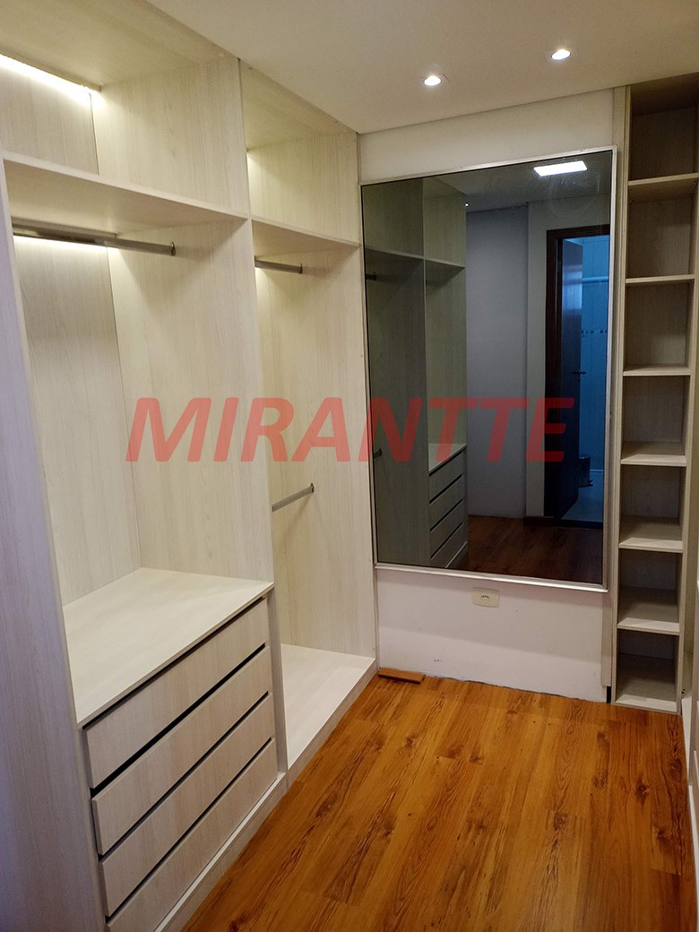 Sobrado de 144m² com 3 quartos em Vila Mazzei