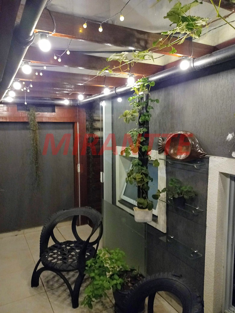 Sobrado de 144m² com 3 quartos em Vila Mazzei
