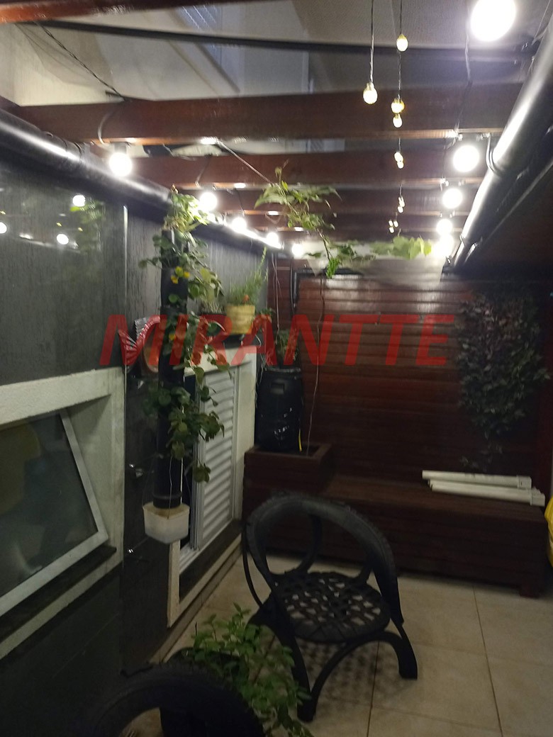 Sobrado de 144m² com 3 quartos em Vila Mazzei