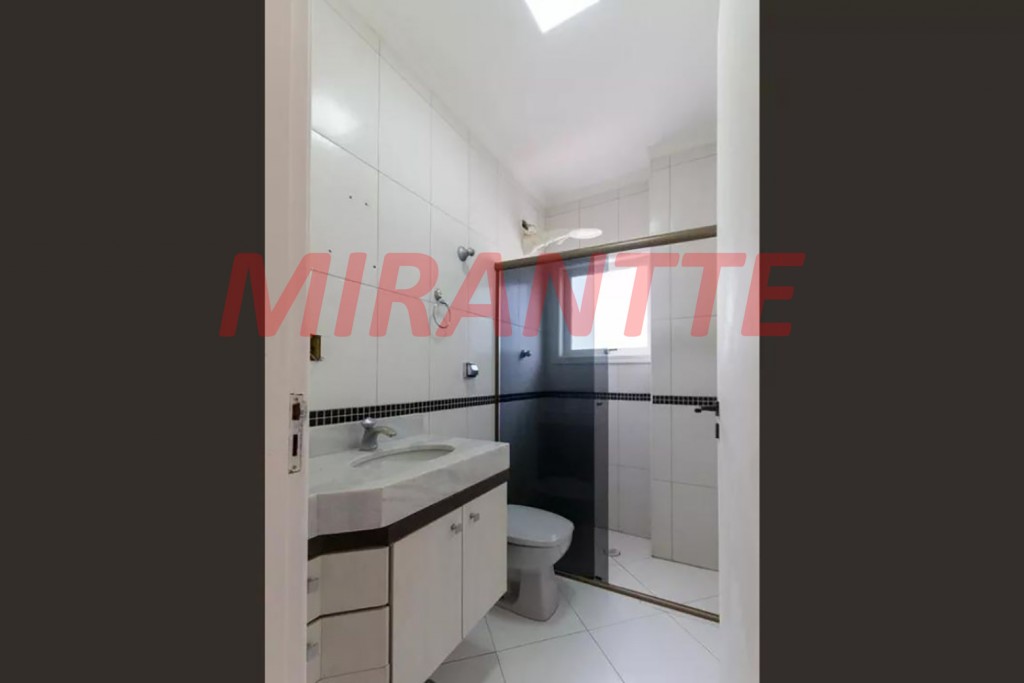 Sobrado de 251m² com 4 quartos em Vila Maria Alta