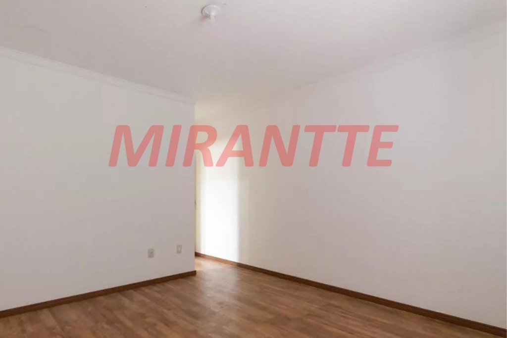 Sobrado de 251m² com 4 quartos em Vila Maria Alta
