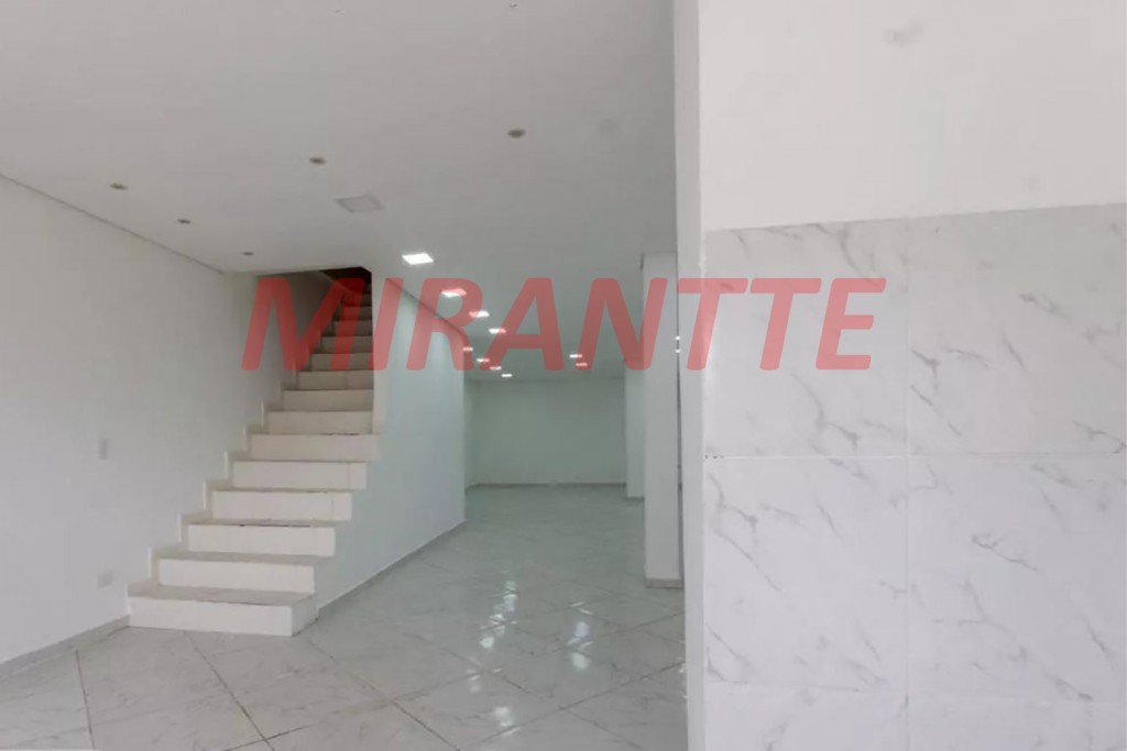Sobrado de 251m² com 4 quartos em Vila Maria Alta