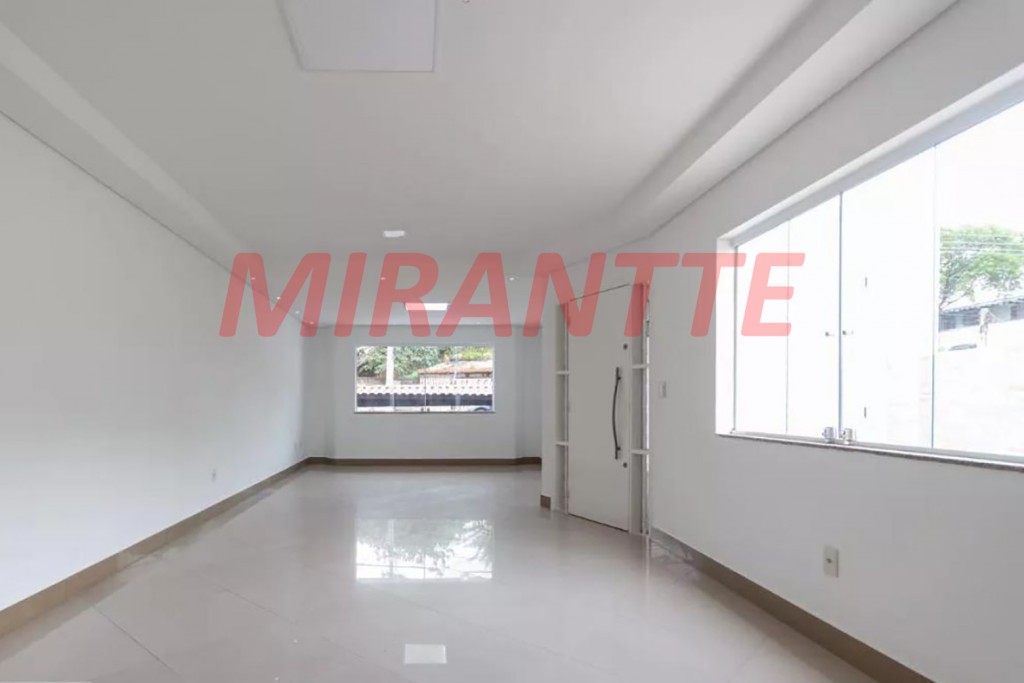 Sobrado de 251m² com 4 quartos em Vila Maria Alta