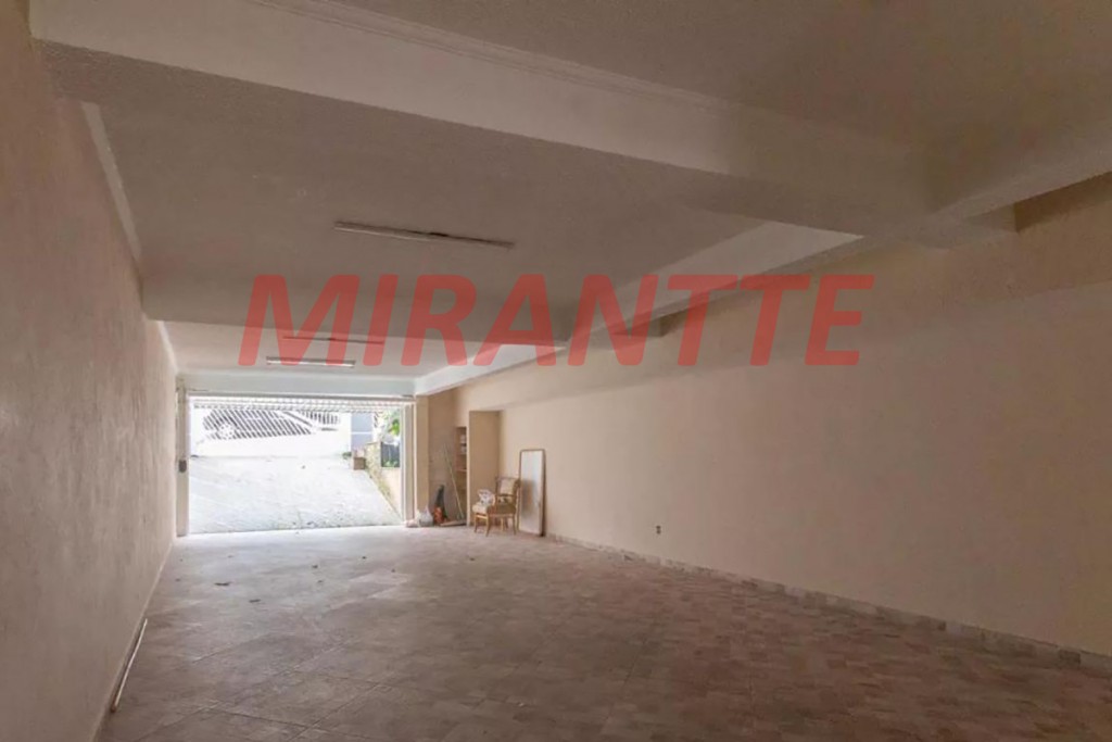 Sobrado de 251m² com 4 quartos em Vila Maria Alta
