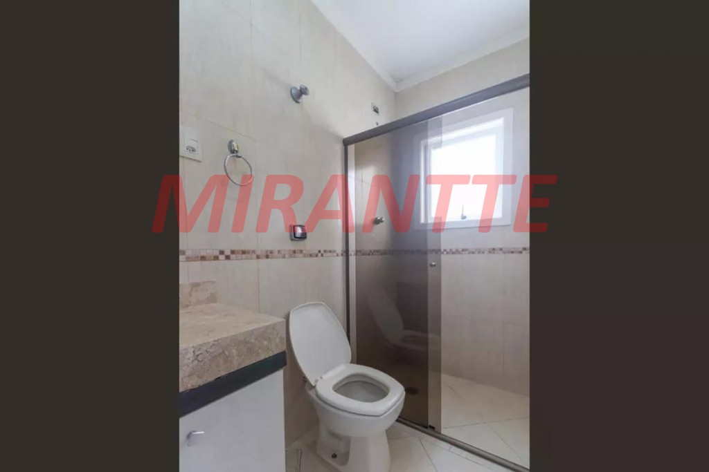 Sobrado de 251m² com 4 quartos em Vila Maria Alta