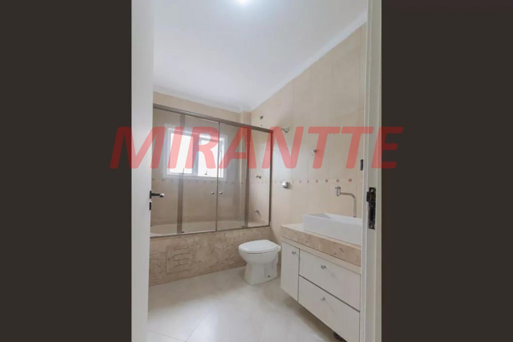 Sobrado de 251m² com 4 quartos em Vila Maria Alta