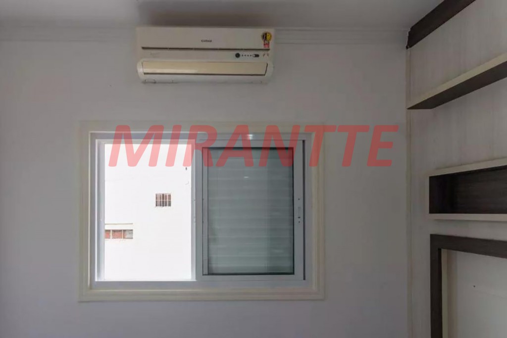 Sobrado de 251m² com 4 quartos em Vila Maria Alta