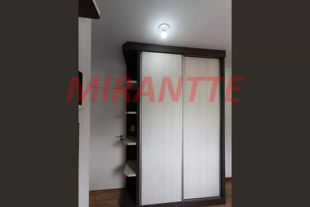 Sobrado de 251m² com 4 quartos em Vila Maria Alta