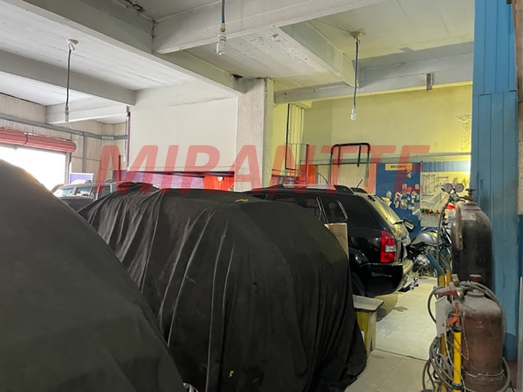 Comercial de 274m² em Santana