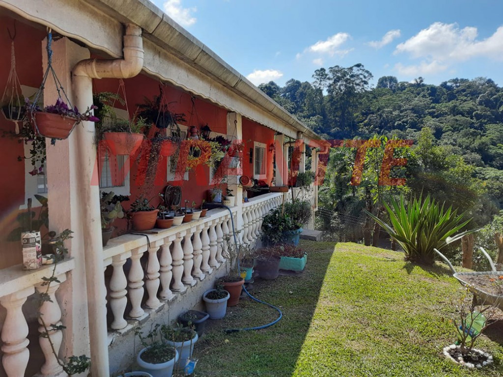 Casa terrea de 116m² com 3 quartos em Jardim Samambaia – Mairiporã