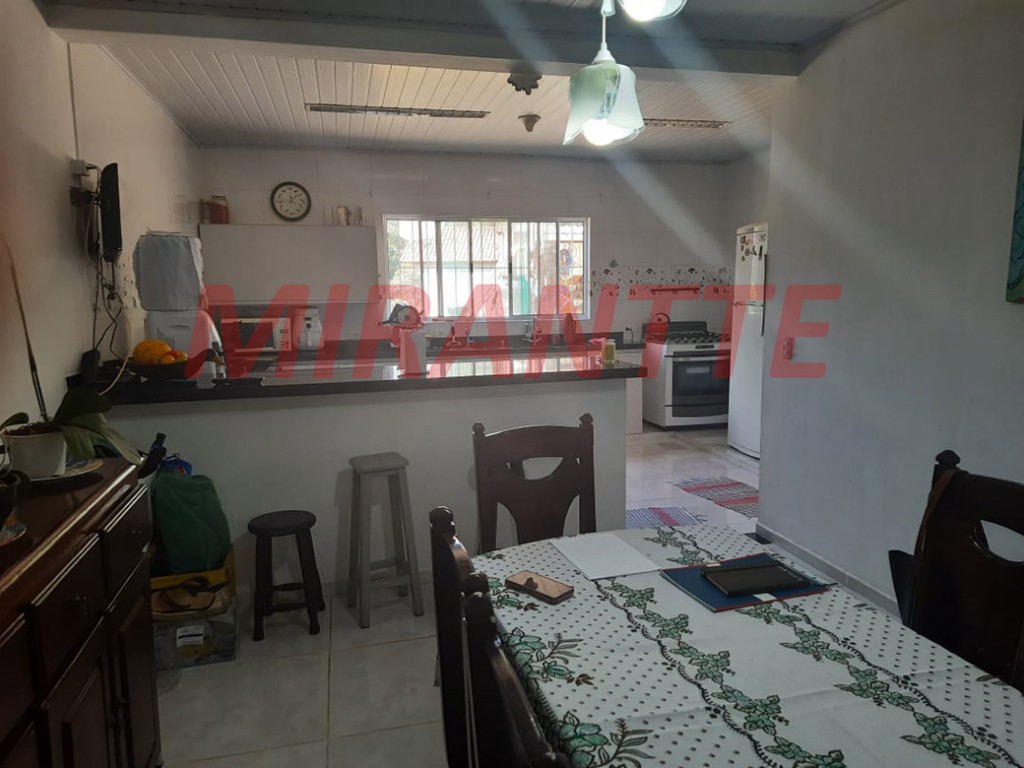Casa terrea de 116m² com 3 quartos em Jardim Samambaia – Mairiporã