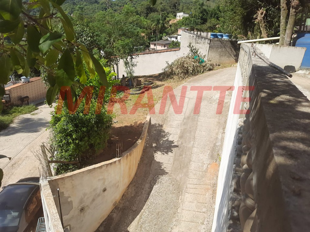 Casa terrea de 116m² com 3 quartos em Jardim Samambaia – Mairiporã