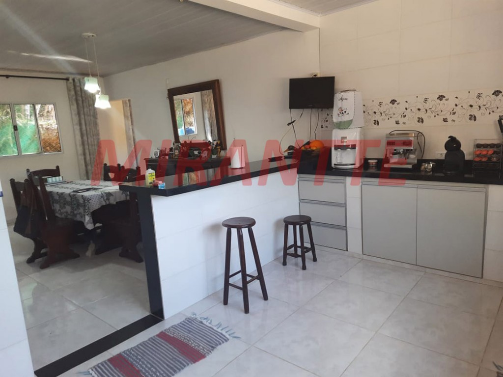 Casa terrea de 116m² com 3 quartos em Jardim Samambaia – Mairiporã