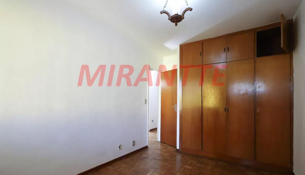 Casa terrea de 228m² com 4 quartos em Vila Nova Cachoeirinha