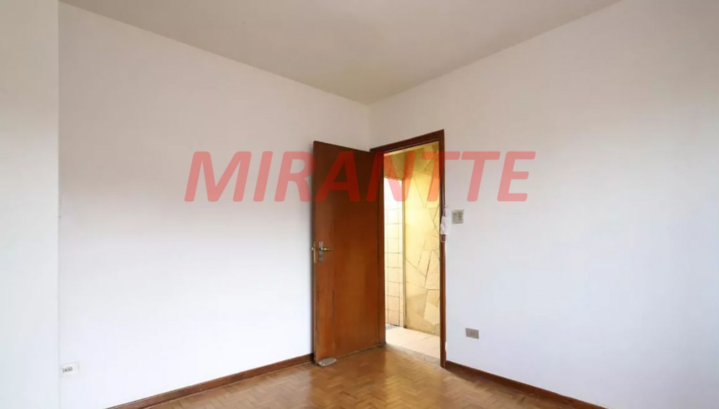 Casa terrea de 228m² com 4 quartos em Vila Nova Cachoeirinha