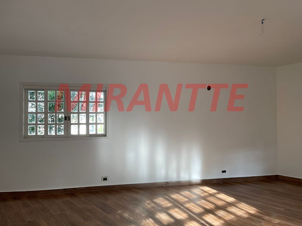 Sobrado com 3 quartos em Jardim França