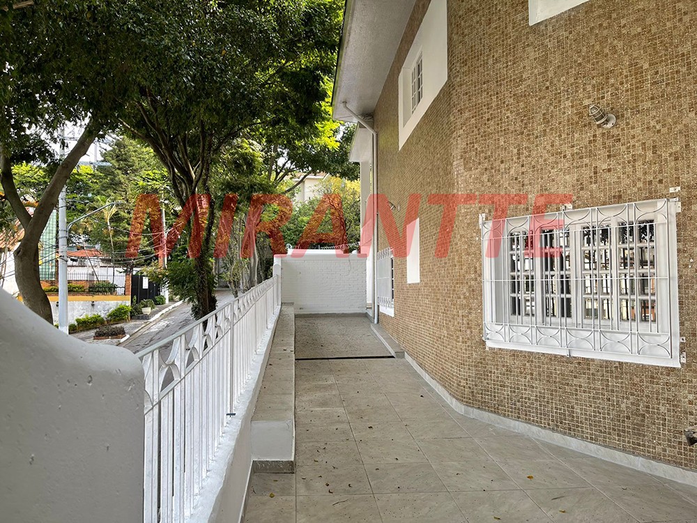 Sobrado com 3 quartos em Jardim França