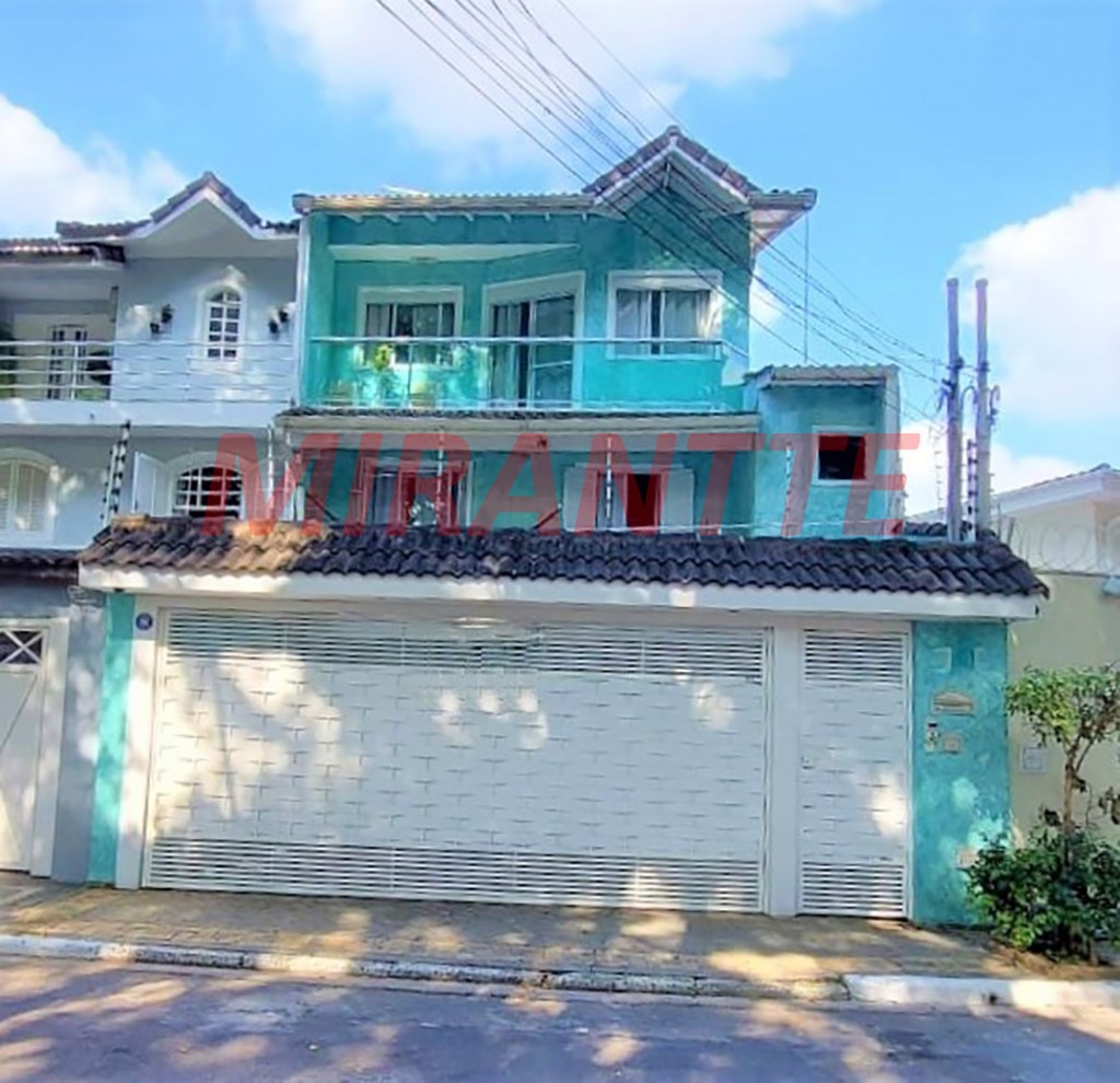 Sobrado de 158m² com 4 quartos em Jardim Virginia Bianca