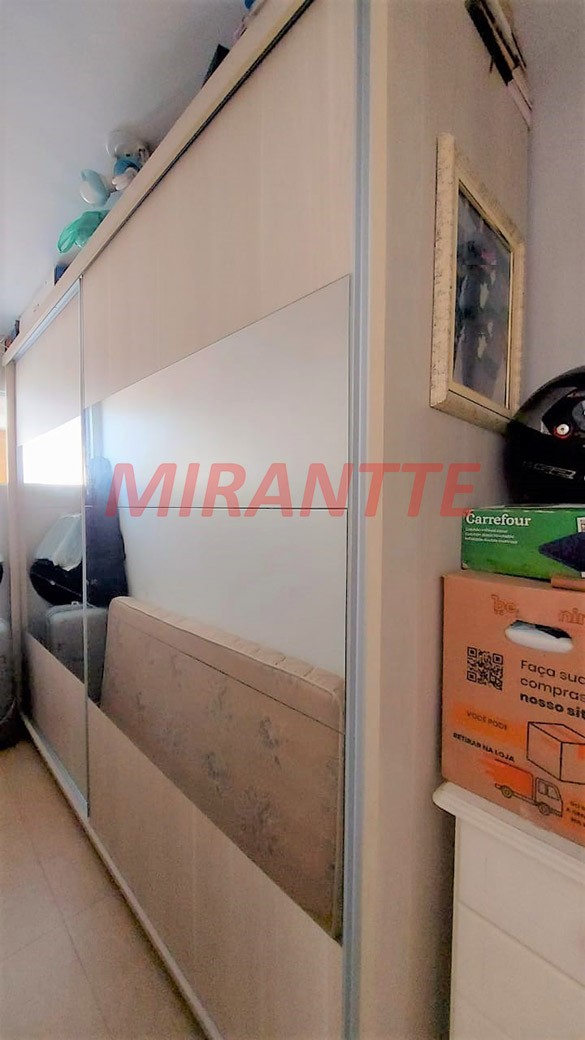 Sobrado de 158m² com 4 quartos em Jardim Virginia Bianca