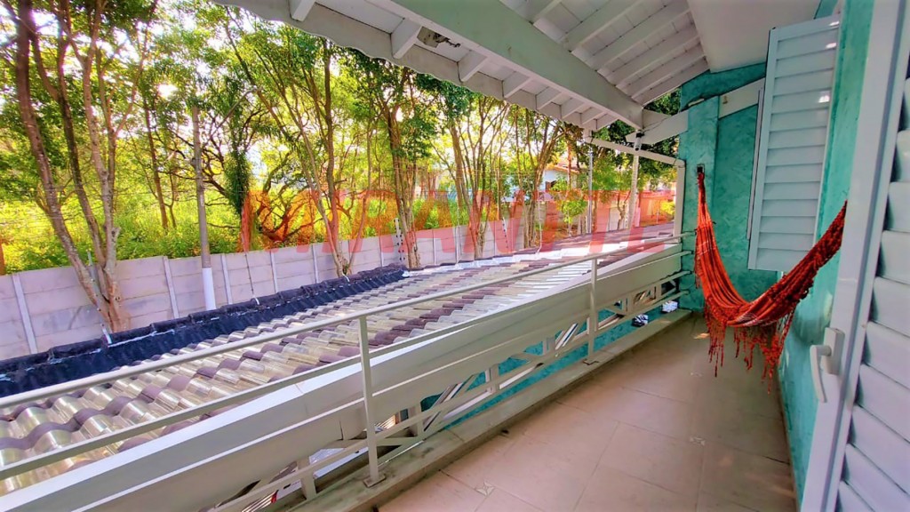 Sobrado de 158m² com 4 quartos em Jardim Virginia Bianca