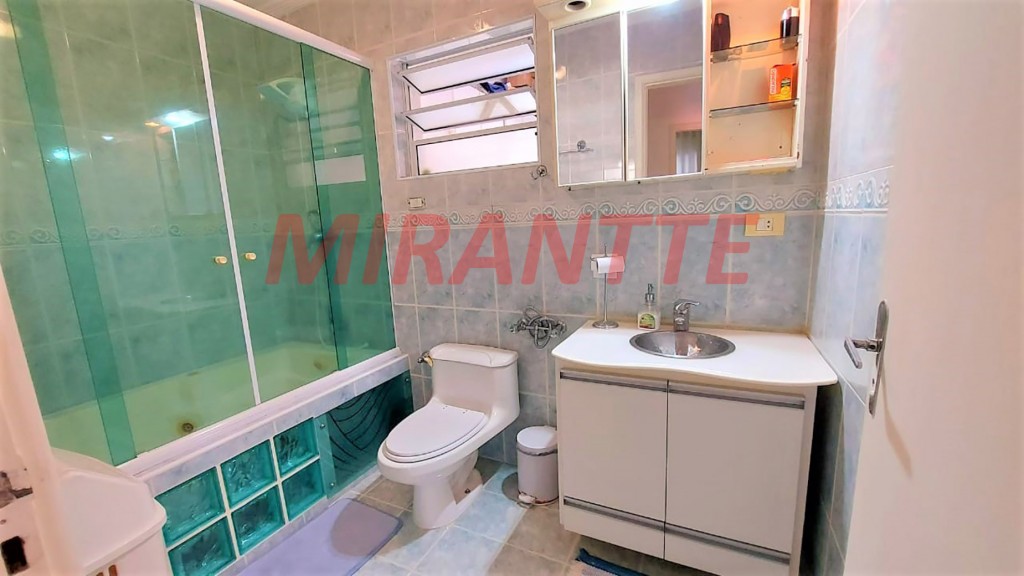 Sobrado de 158m² com 4 quartos em Jardim Virginia Bianca