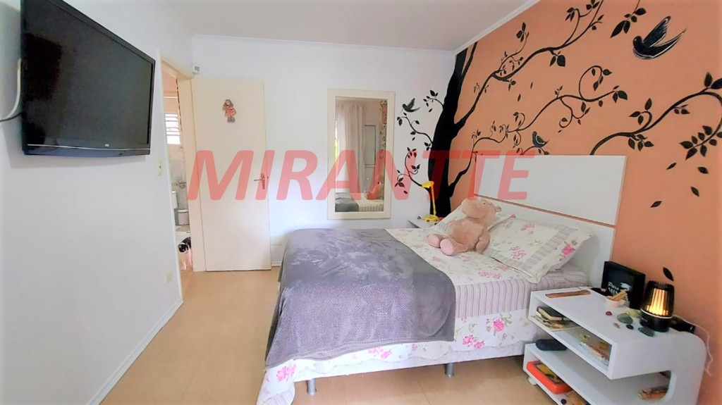 Sobrado de 158m² com 4 quartos em Jardim Virginia Bianca