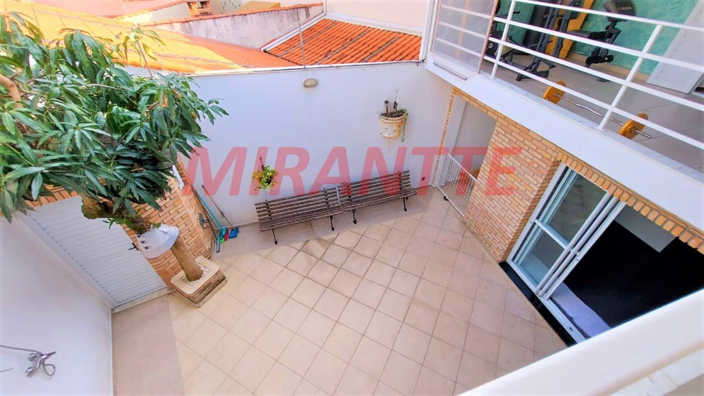 Sobrado de 158m² com 4 quartos em Jardim Virginia Bianca