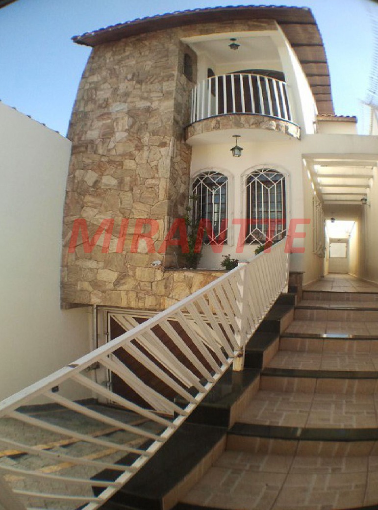 Sobrado de 165m² com 3 quartos em Vila Erna