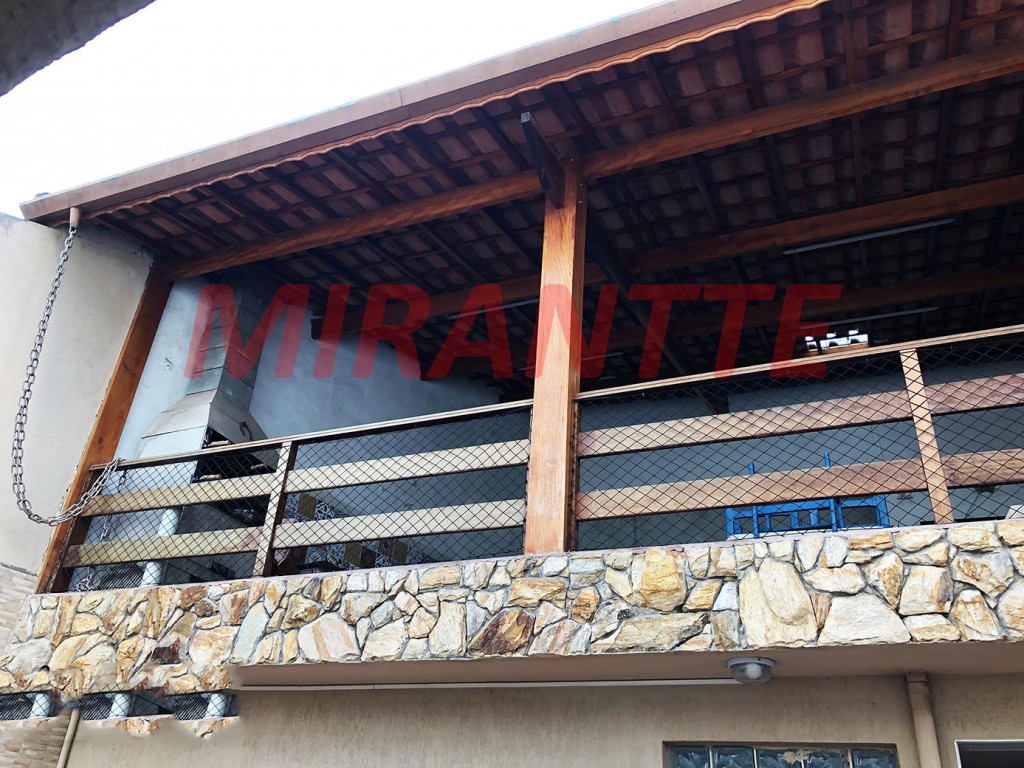 Sobrado de 268m² com 4 quartos em Tremembe