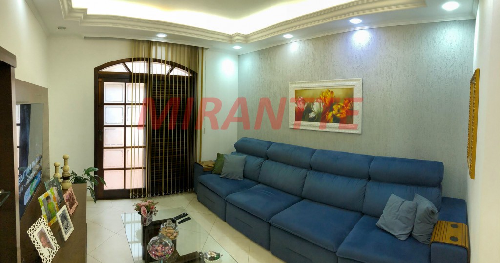 Sobrado de 268m² com 4 quartos em Tremembe