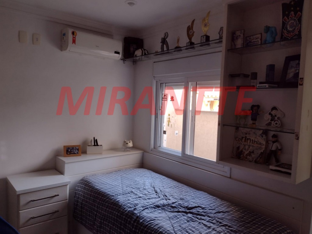 Sobrado de 197m² com 3 quartos em Santana
