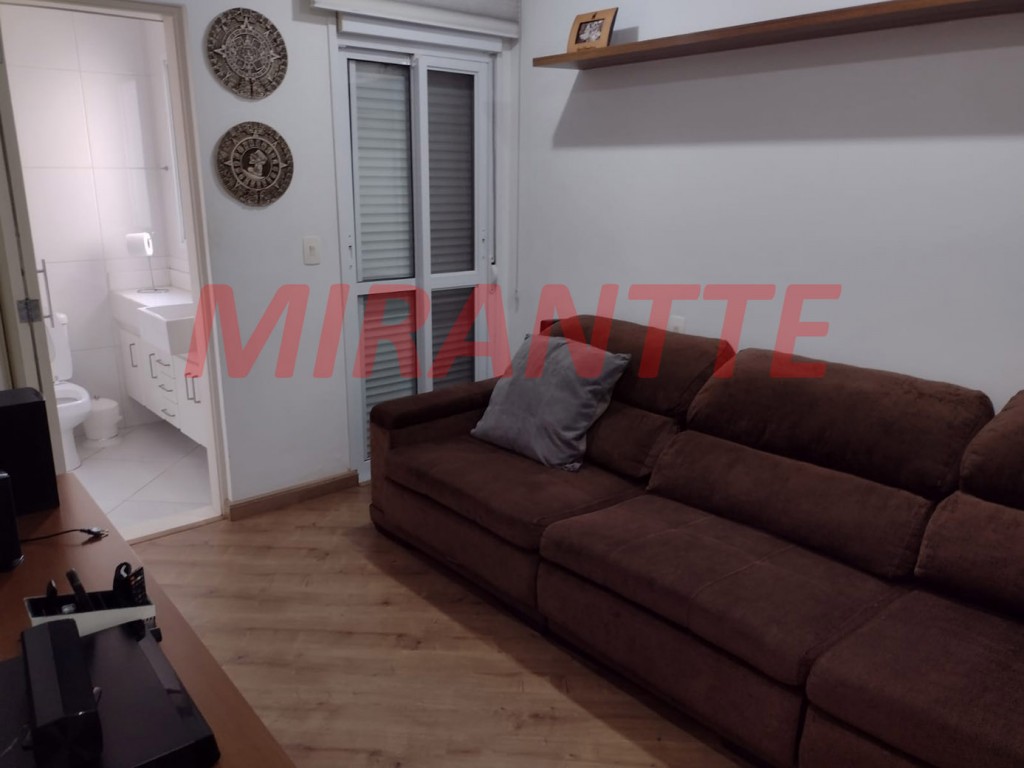 Sobrado de 197m² com 3 quartos em Santana