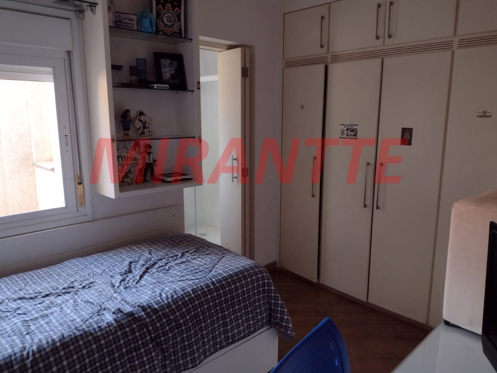 Sobrado de 197m² com 3 quartos em Santana