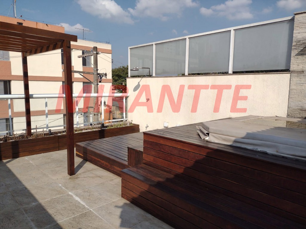 Sobrado de 197m² com 3 quartos em Santana