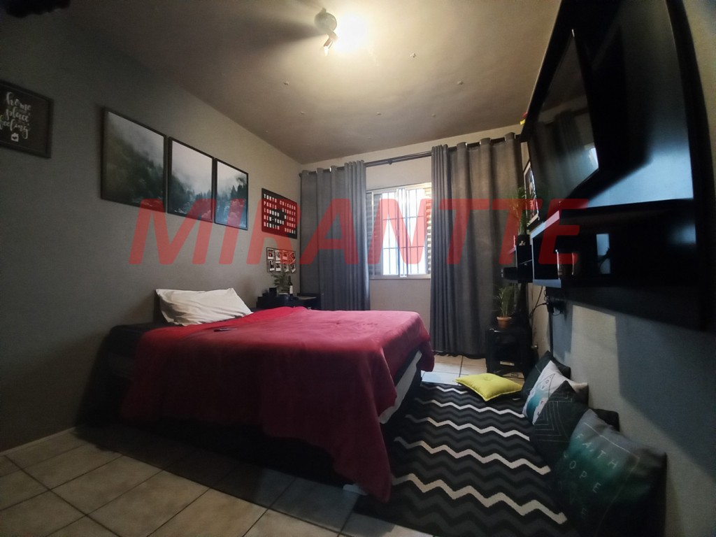 Sobrado de 235m² com 3 quartos em Parque Continental