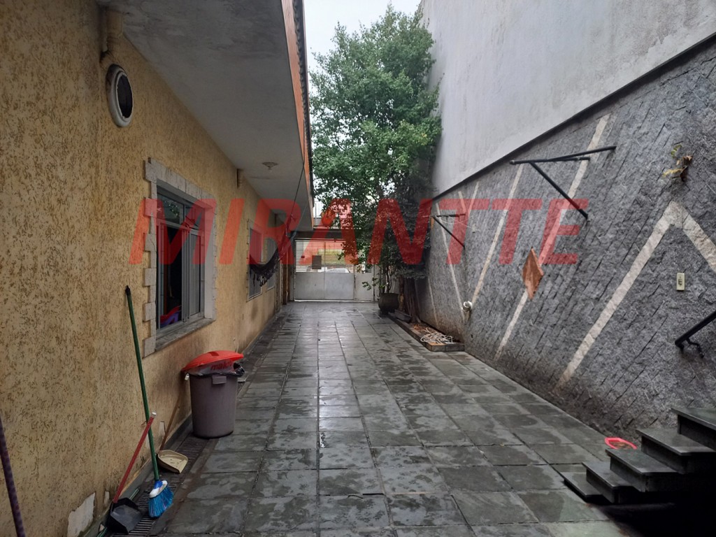 Sobrado de 235m² com 3 quartos em Parque Continental
