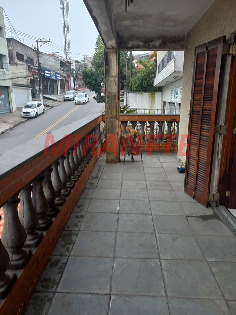 Sobrado de 235m² com 3 quartos em Parque Continental