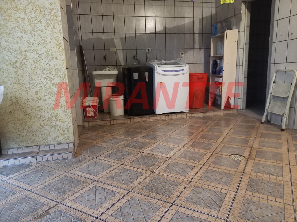 Sobrado de 235m² com 3 quartos em Parque Continental