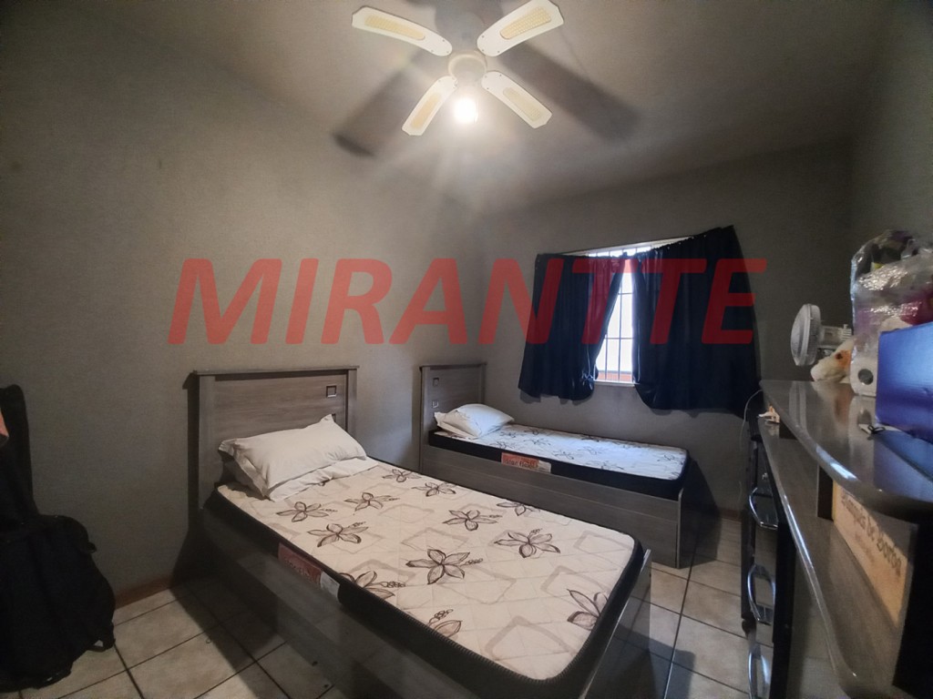 Sobrado de 235m² com 3 quartos em Parque Continental