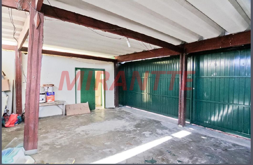 Terreno de 337m² em Limão