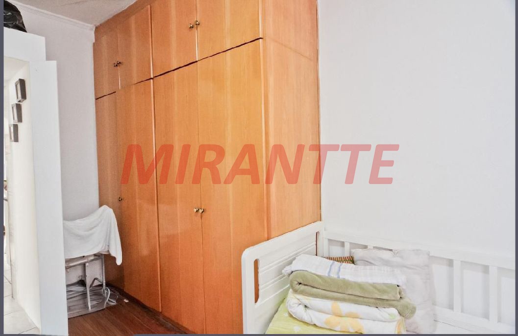 Terreno de 337m² em Limão