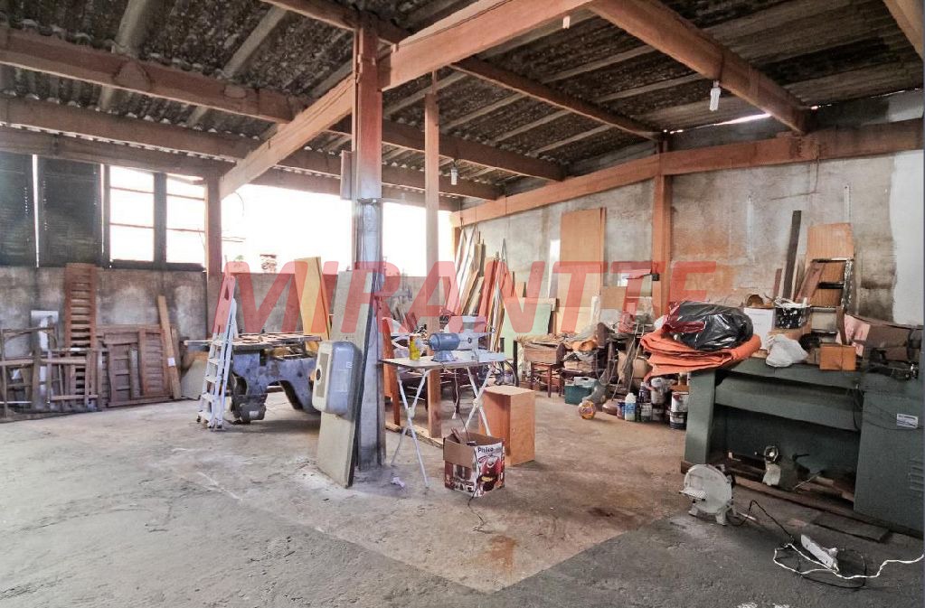 Terreno de 337m² em Limão