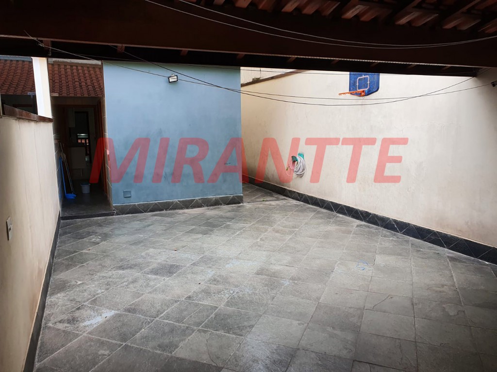 Sobrado de 196m² com 4 quartos em Vila Nova Mazzei