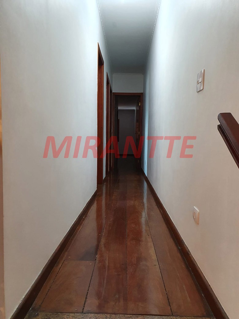Sobrado de 196m² com 4 quartos em Vila Nova Mazzei