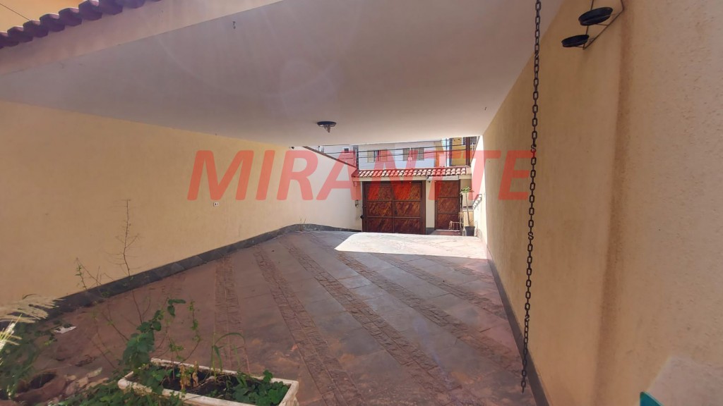 Sobrado de 196m² com 4 quartos em Vila Nova Mazzei
