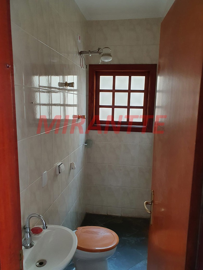 Sobrado de 196m² com 4 quartos em Vila Nova Mazzei
