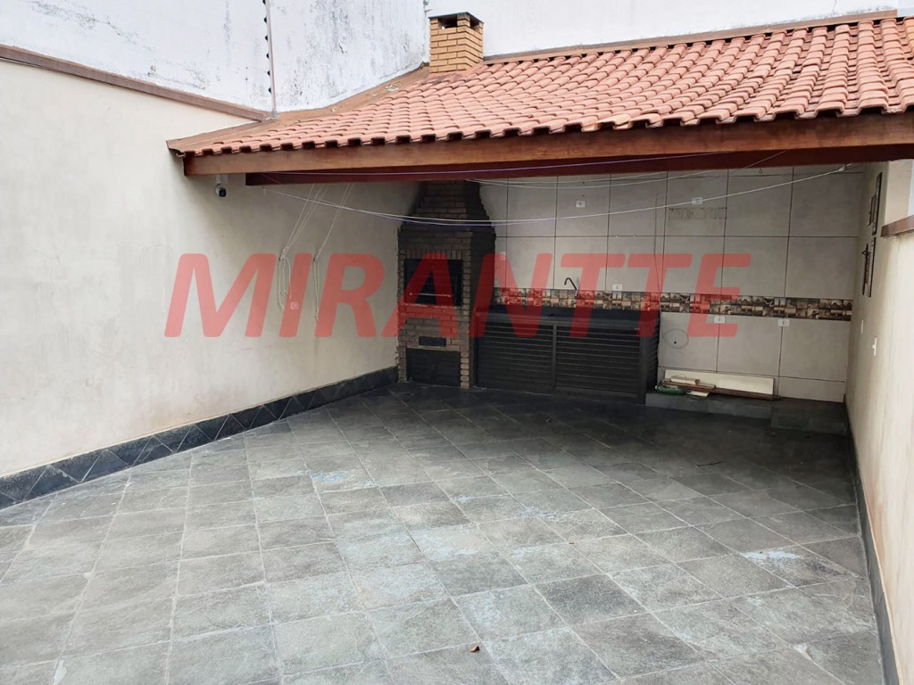 Sobrado de 196m² com 4 quartos em Vila Nova Mazzei