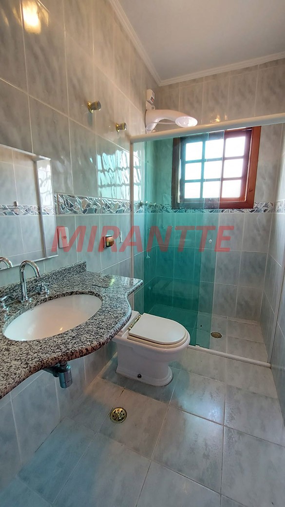Sobrado de 196m² com 4 quartos em Vila Nova Mazzei