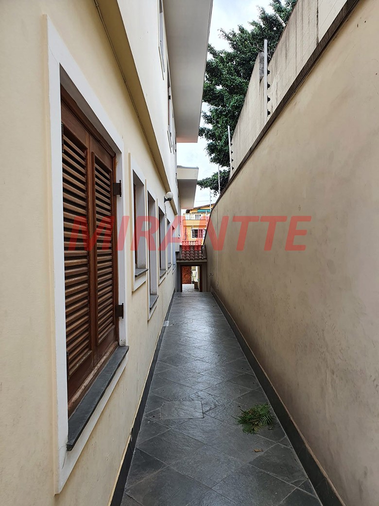 Sobrado de 196m² com 4 quartos em Vila Nova Mazzei